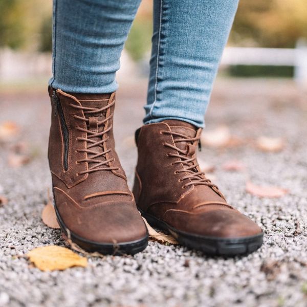 braune Schnürboots aus Wildleder