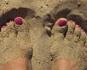 Mezítláb járás: Az Earthing előnyei 