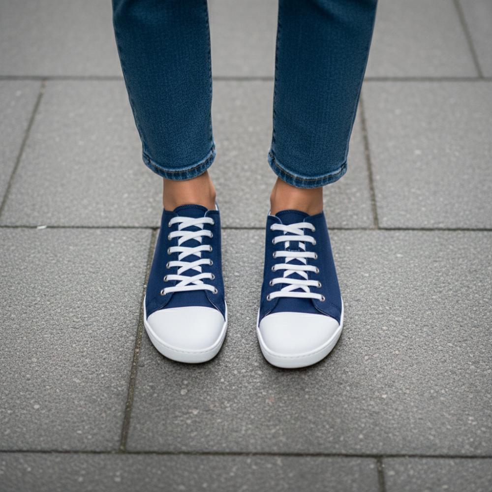 Chuqqs alacsony kék