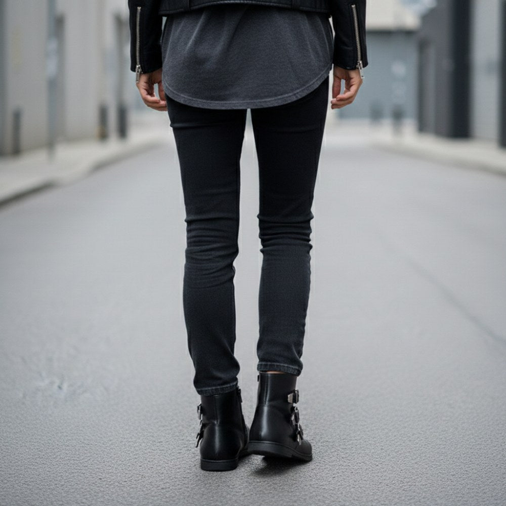 Qlance fekete ezüst síkság